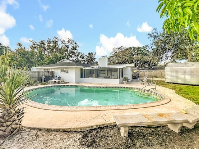 415 HERMITAGE DRIVE, Altamonte Springs, FL 32701