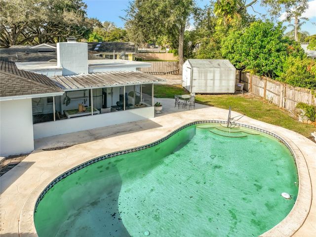 415 HERMITAGE DRIVE, Altamonte Springs, FL 32701