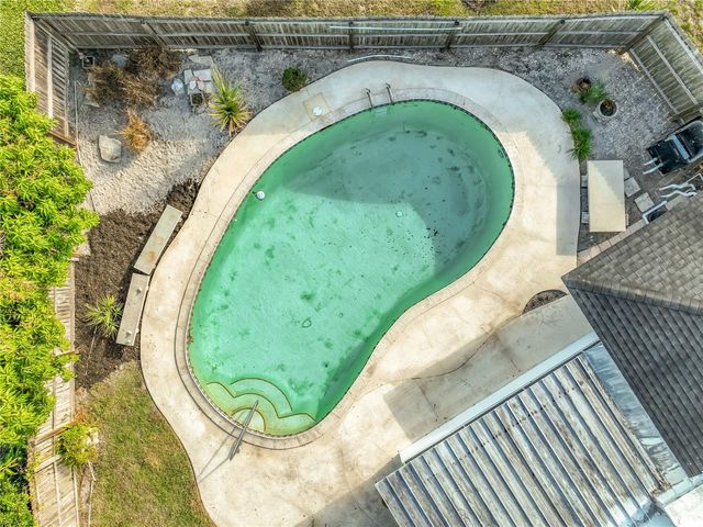 415 HERMITAGE DRIVE, Altamonte Springs, FL 32701