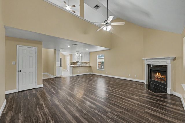 18477 Sunrise Oaks Court, Montgomery, TX 77316