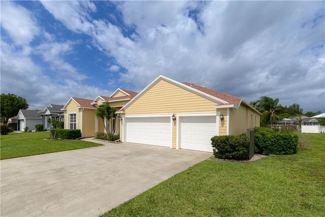 357 24th Avenue SW, Vero Beach, FL 32962