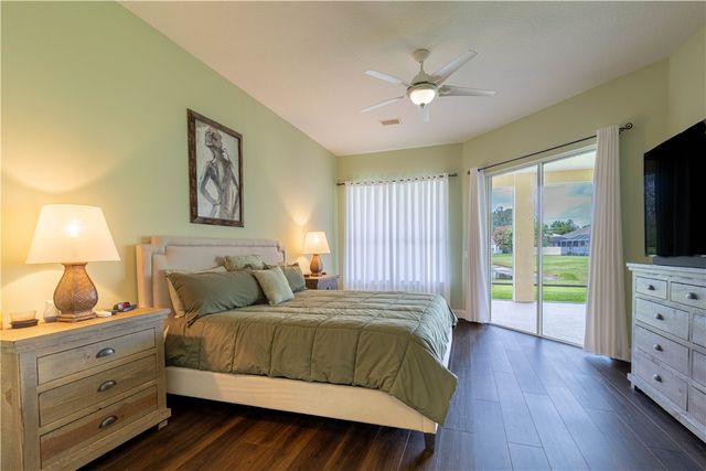 357 24th Avenue SW, Vero Beach, FL 32962