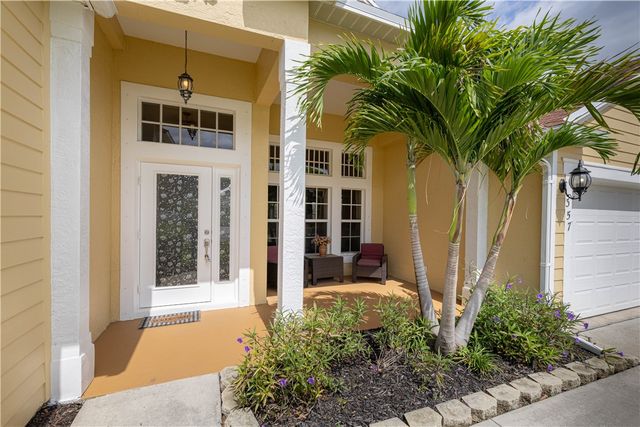 357 24th Avenue SW, Vero Beach, FL 32962