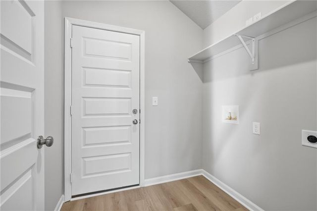 866 N Pear Street, Gardner, KS 66030