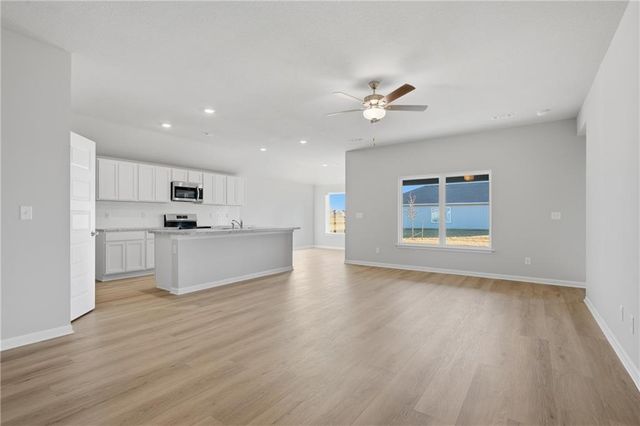 866 N Pear Street, Gardner, KS 66030