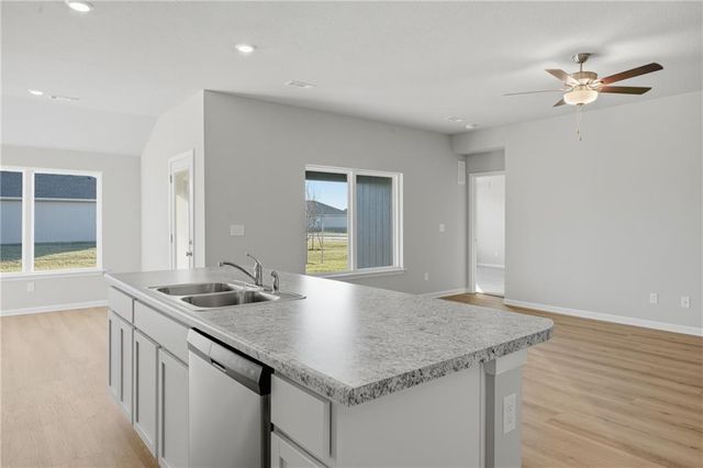 866 N Pear Street, Gardner, KS 66030