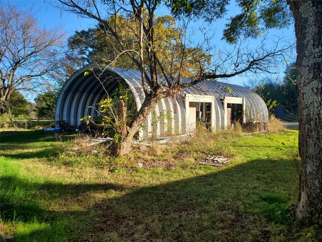 3721 FM 1396 E, Ivanhoe, TX 75447