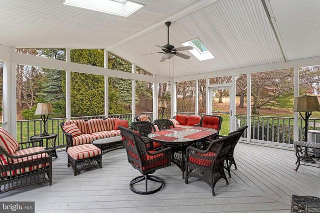 10904 EQUESTRIAN CT, Reston, VA 20190