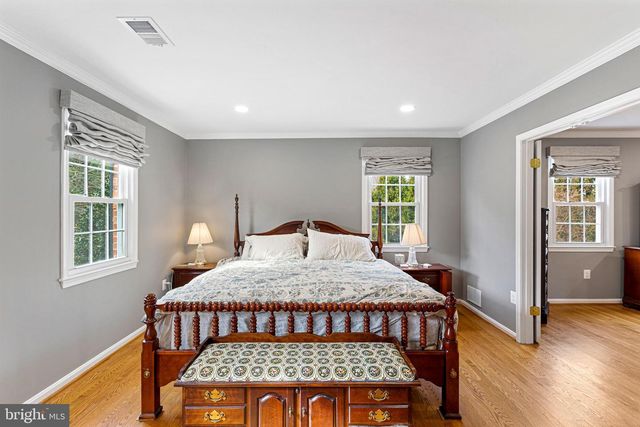 10904 EQUESTRIAN CT, Reston, VA 20190