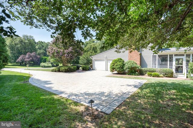 10904 EQUESTRIAN CT, Reston, VA 20190