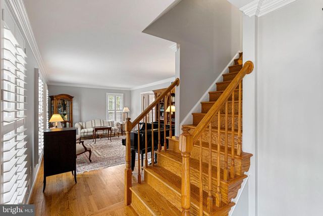 10904 EQUESTRIAN CT, Reston, VA 20190