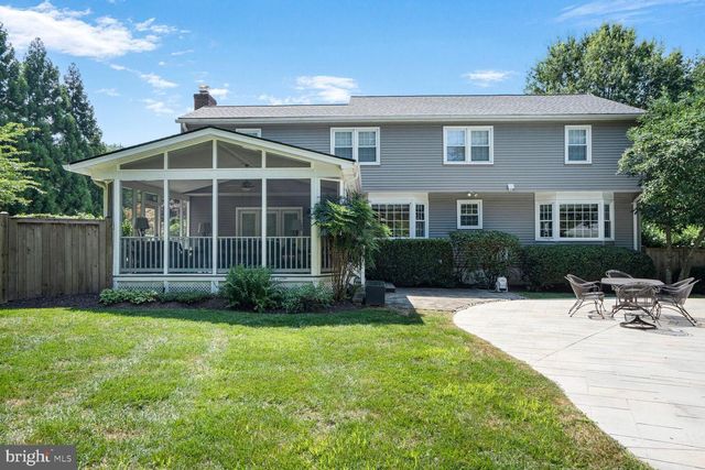 10904 EQUESTRIAN CT, Reston, VA 20190