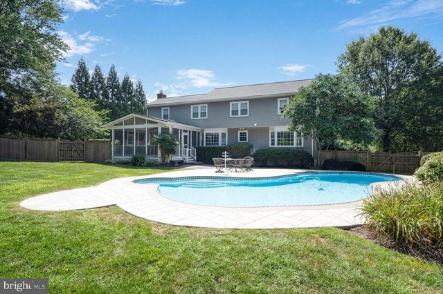 10904 EQUESTRIAN CT, Reston, VA 20190