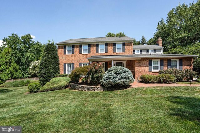 10904 EQUESTRIAN CT, Reston, VA 20190