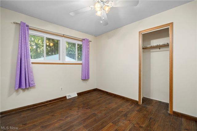 369 White Oak Drive, Elyria, OH 44035