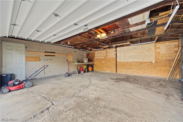 369 White Oak Drive, Elyria, OH 44035