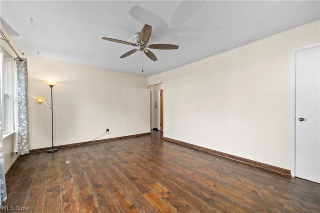 369 White Oak Drive, Elyria, OH 44035