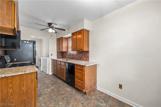 369 White Oak Drive, Elyria, OH 44035