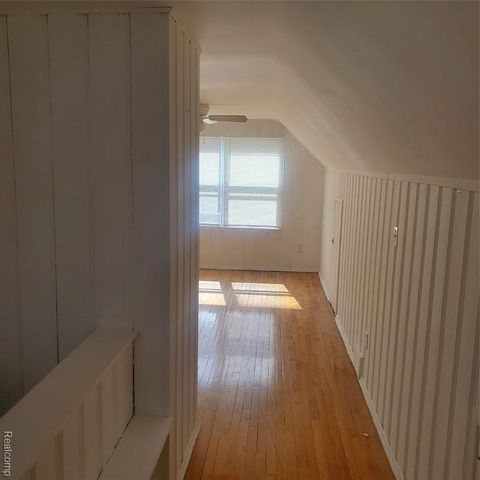 8229 Carlin, Detroit, MI 48228