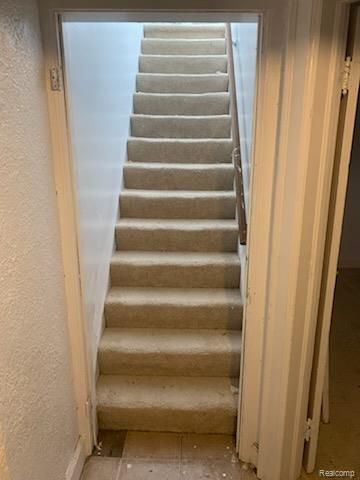 8229 Carlin, Detroit, MI 48228