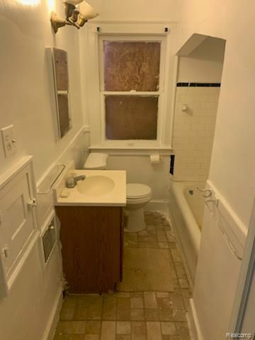 8229 Carlin, Detroit, MI 48228