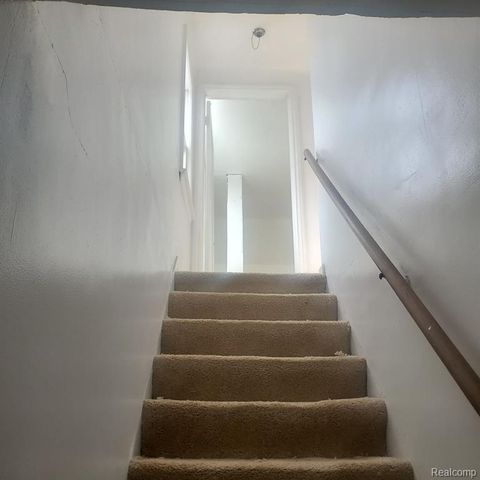 8229 Carlin, Detroit, MI 48228