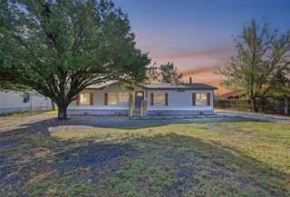 8820 Johns Road, Alvarado, TX 76009