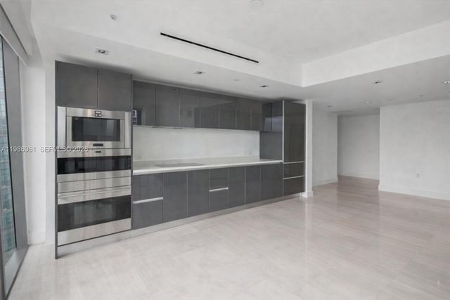 1451 Brickell Ave 1404A, Miami, FL 33131