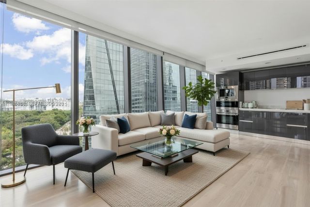 1451 Brickell Ave 1404A, Miami, FL 33131