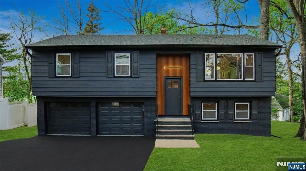 45 Blackburne Terrace, West Orange, NJ 07052