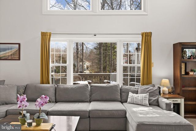 11971 HOME GUARD DR, Woodbridge, VA 22192