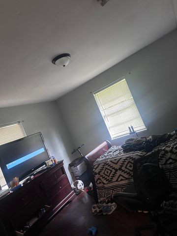 206 W Melton, Longview, TX 75602