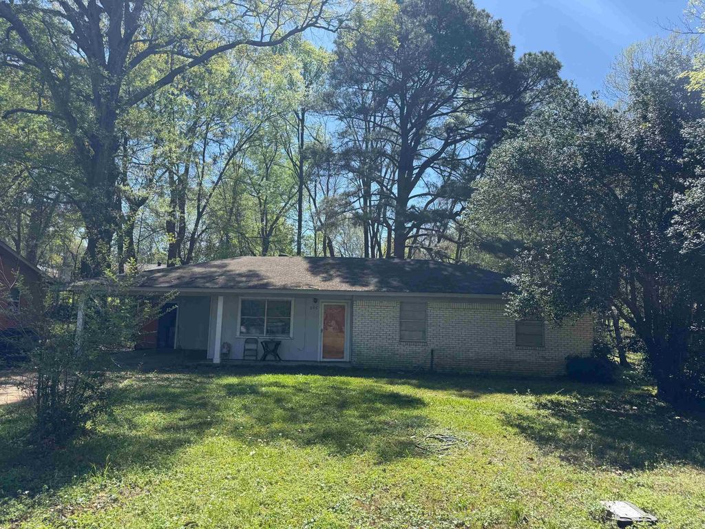 206 W Melton, Longview, TX 75602