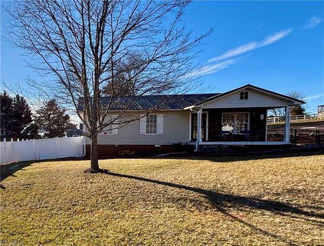 144 Strawberry Lane, Mount Airy, NC 27030