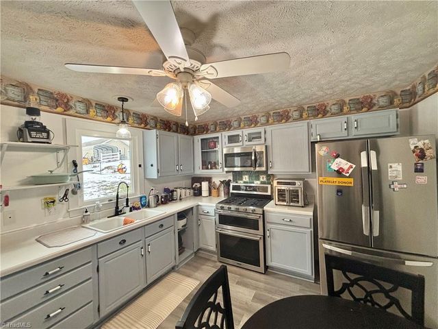 144 Strawberry Lane, Mount Airy, NC 27030