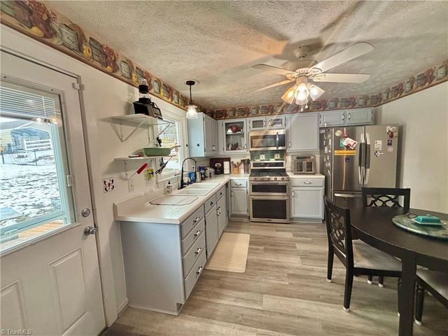 144 Strawberry Lane, Mount Airy, NC 27030