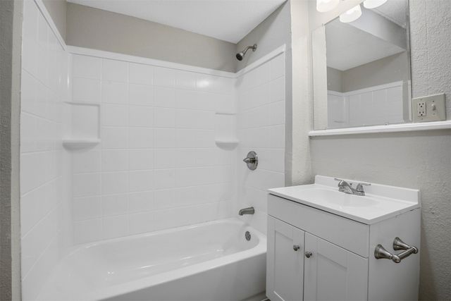 509 E Heron, Denison, TX 75021