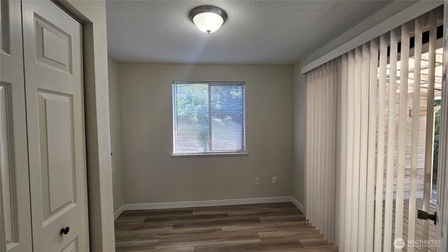 1041 Pacific Park Drive SE, Lacey, WA 98503