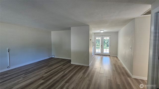 1041 Pacific Park Drive SE, Lacey, WA 98503