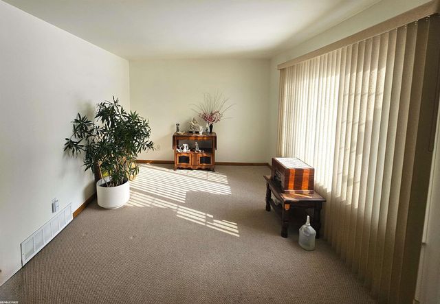 12275 El Camino Drive, Sterling Heights, MI 48312