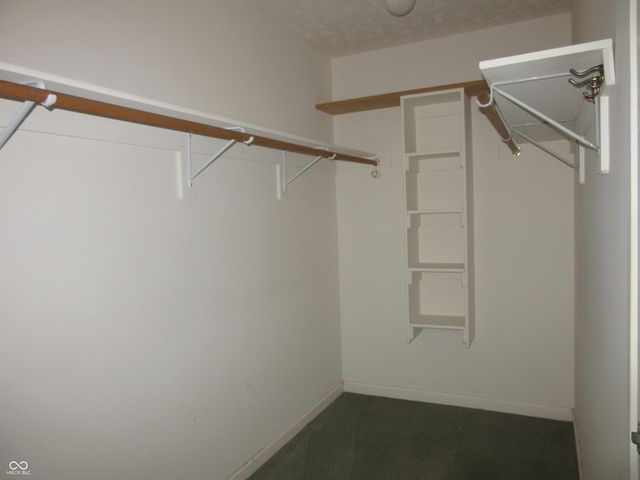 339 Lakewood Court, Avon, IN 46123