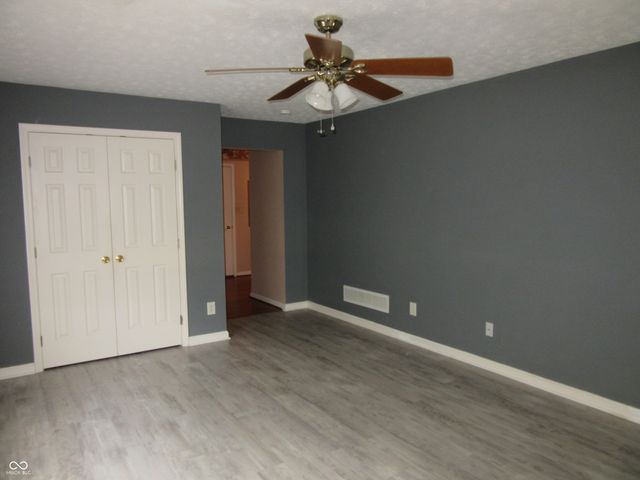 339 Lakewood Court, Avon, IN 46123