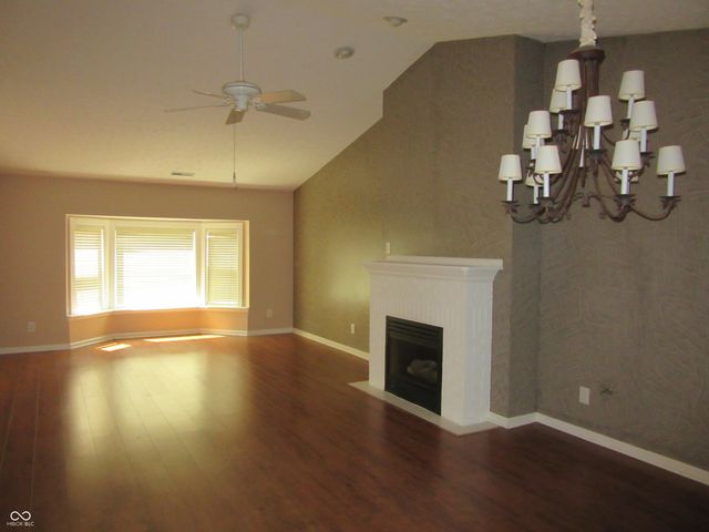 339 Lakewood Court, Avon, IN 46123