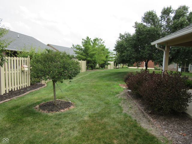 339 Lakewood Court, Avon, IN 46123