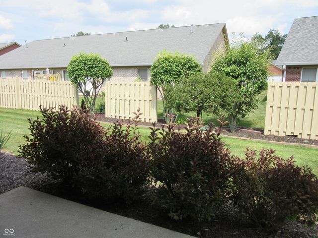 339 Lakewood Court, Avon, IN 46123