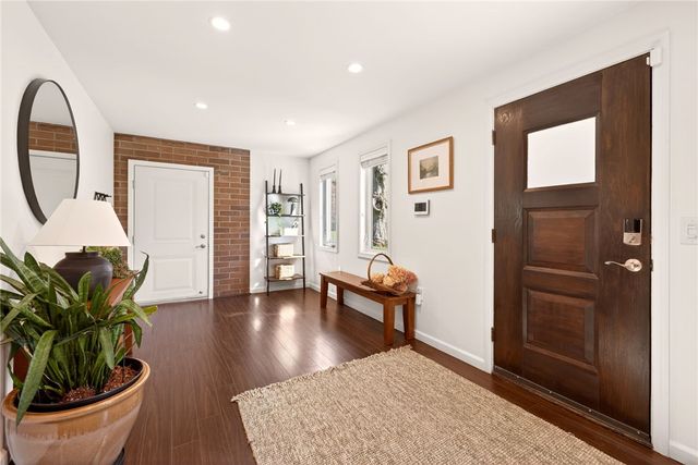 330 Kilbourn Road, Pittsford, NY 14618