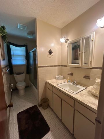 1300 White Drive, Charleston, SC 29407