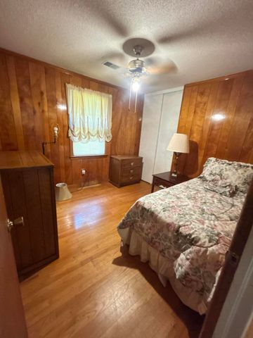 1300 White Drive, Charleston, SC 29407