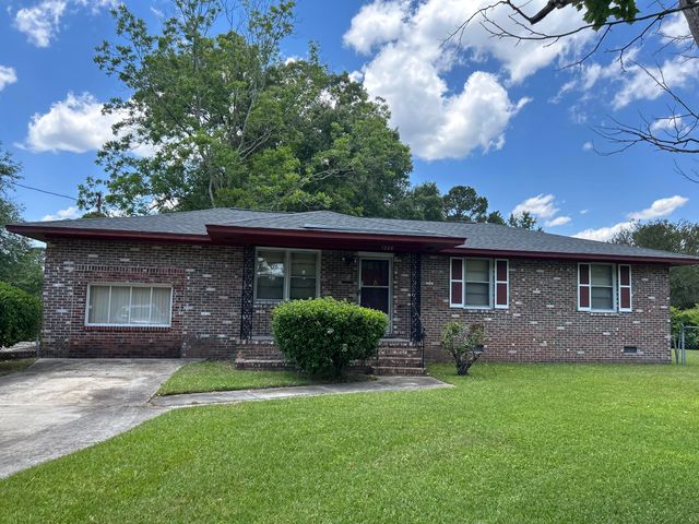 1300 White Drive, Charleston, SC 29407