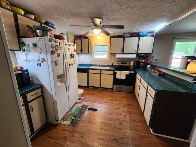 2791 Nunley St, Greenbrier, TN 37073